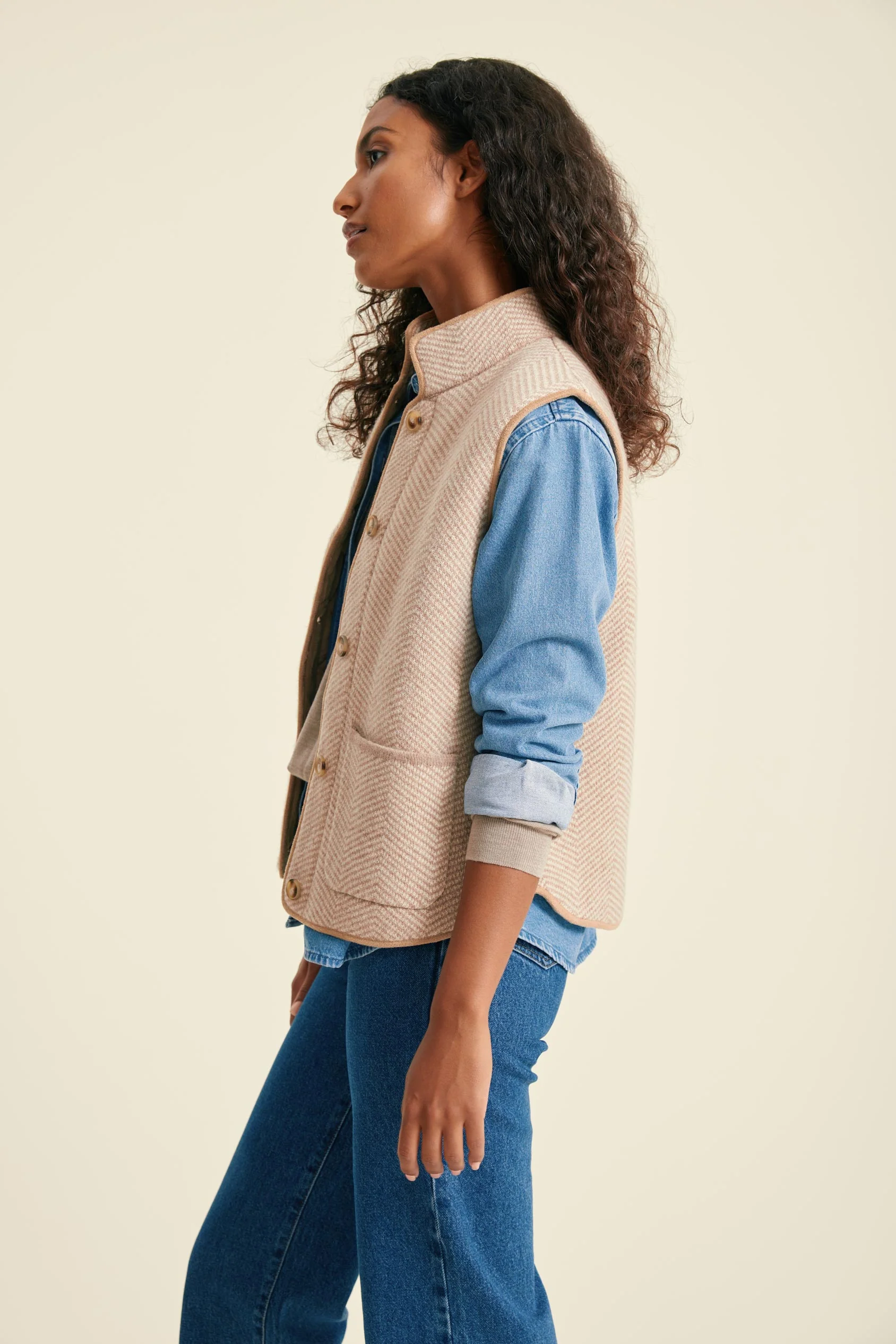 Adie Wool Gilet - Image 5