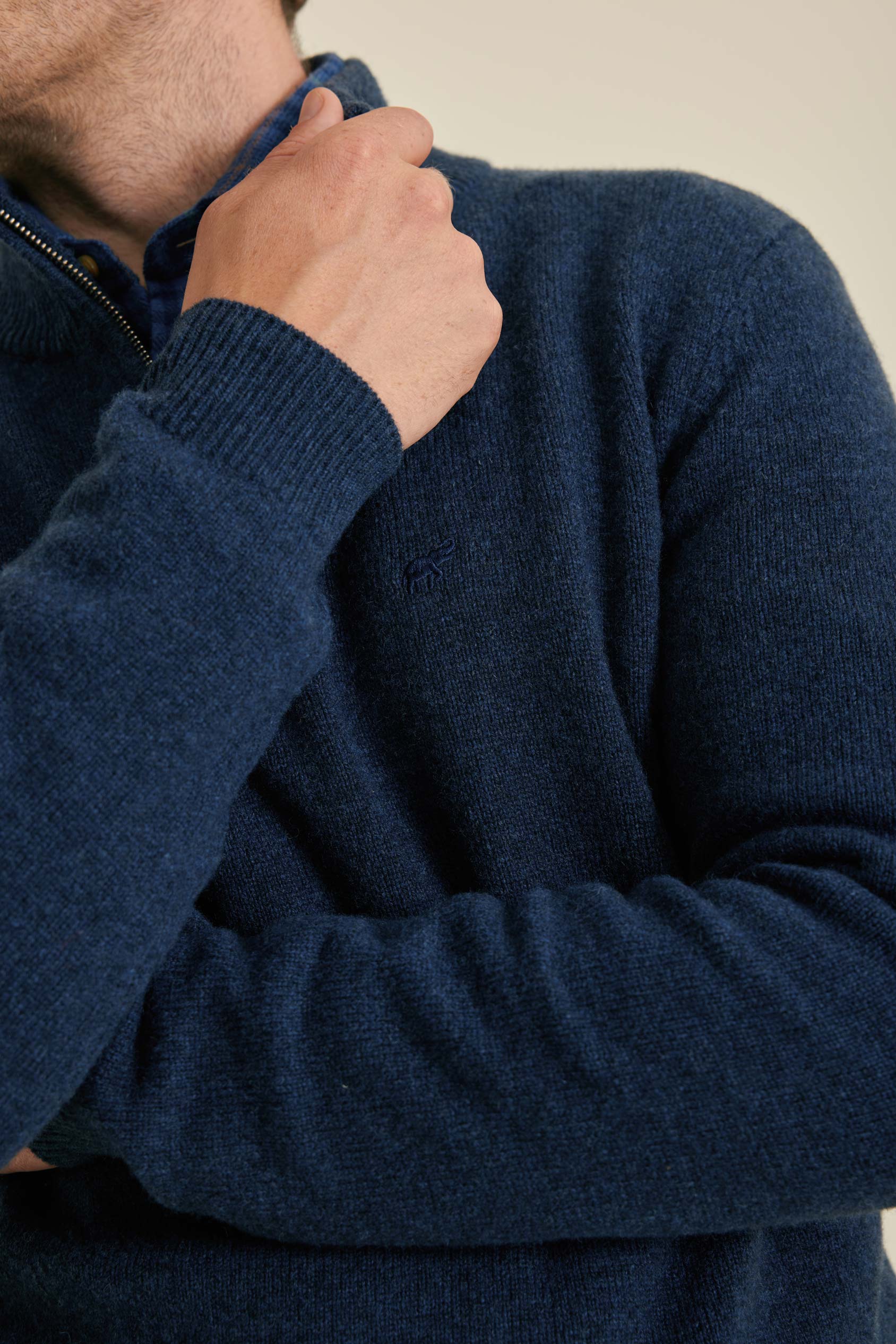 Colesbourne Lambswool Jumper - Image 3