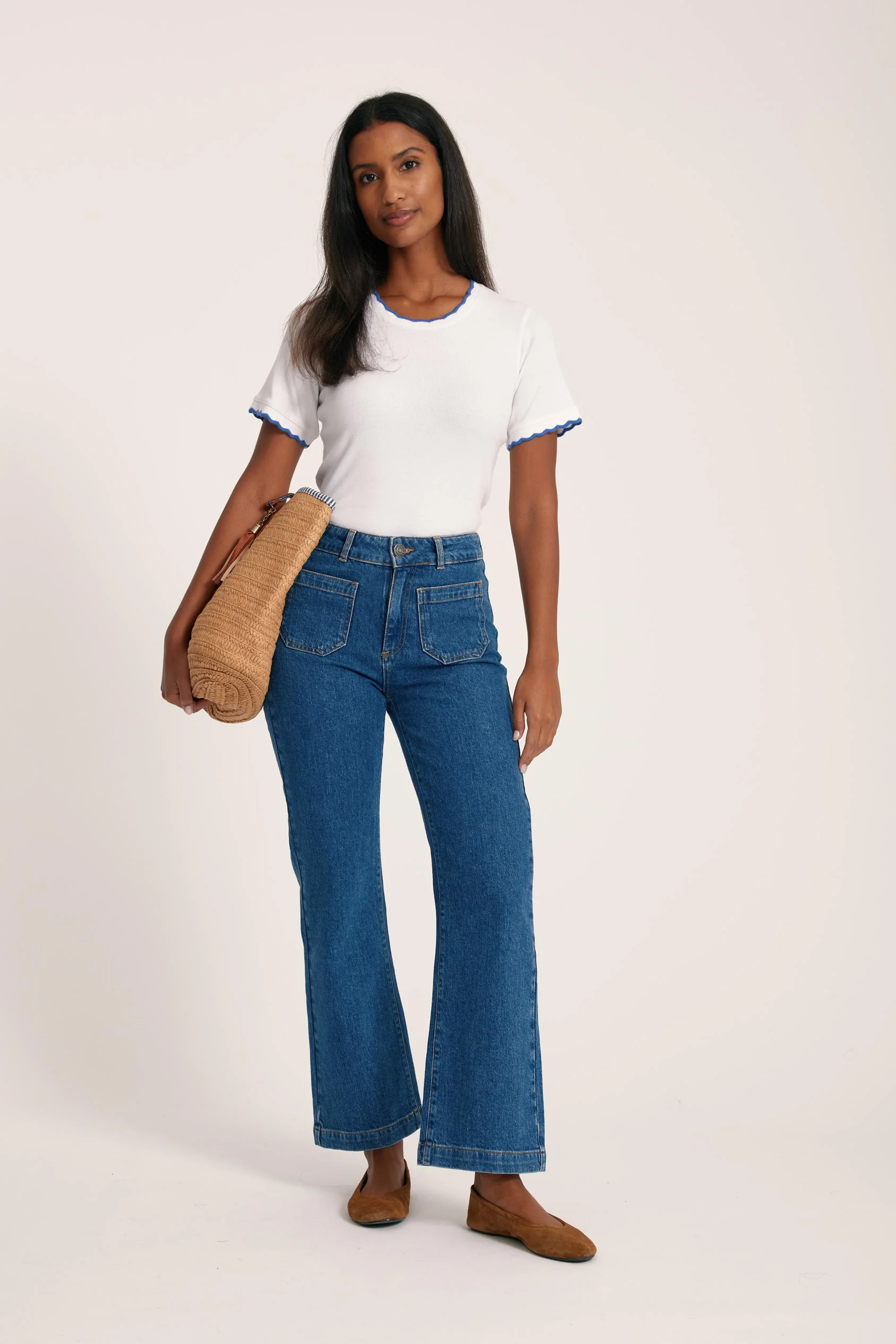 Collier Scallop Tee - Image 5