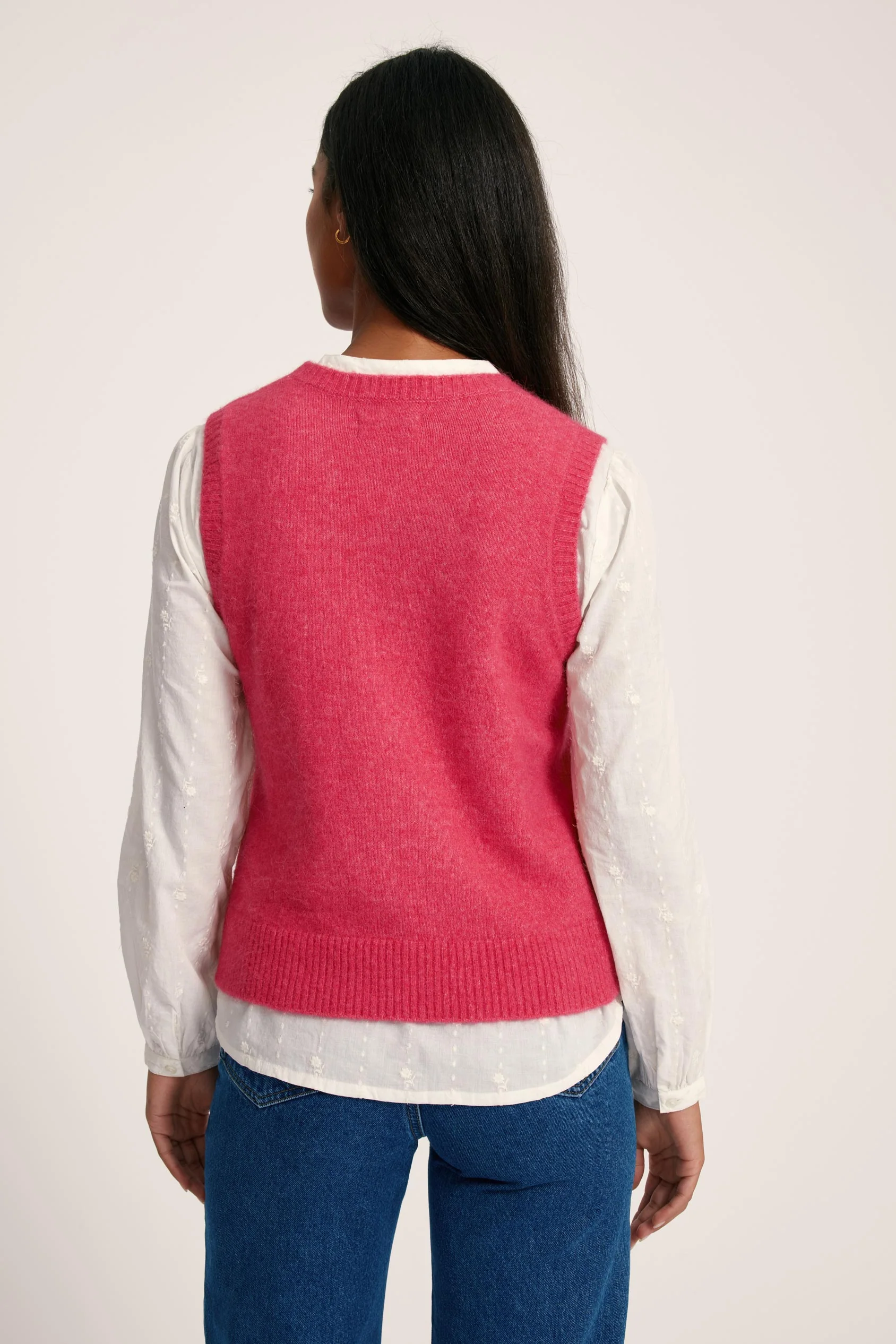 Munroe Fluffy Vest - Image 4